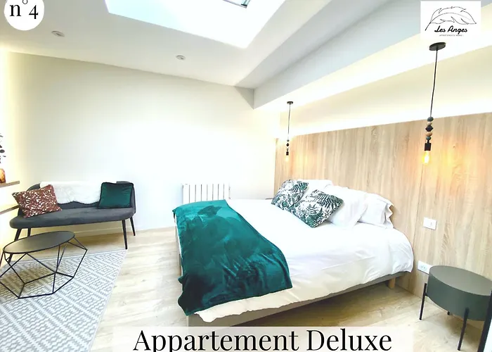 Les Anges - 6 Appartements - Place Des Heros